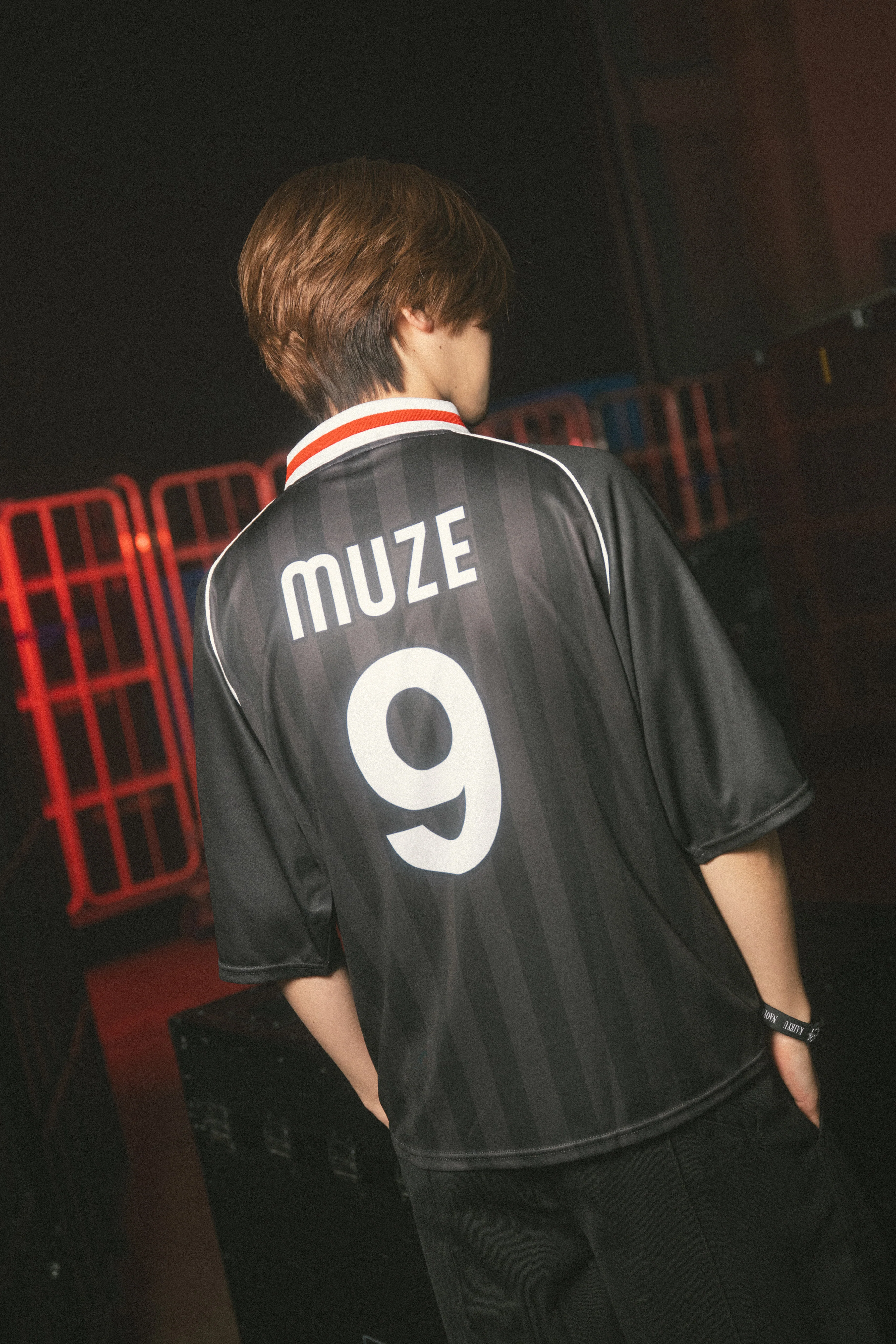 [Shall we hit the Banquet?] MAZZELサッカーシャツ - Image 3